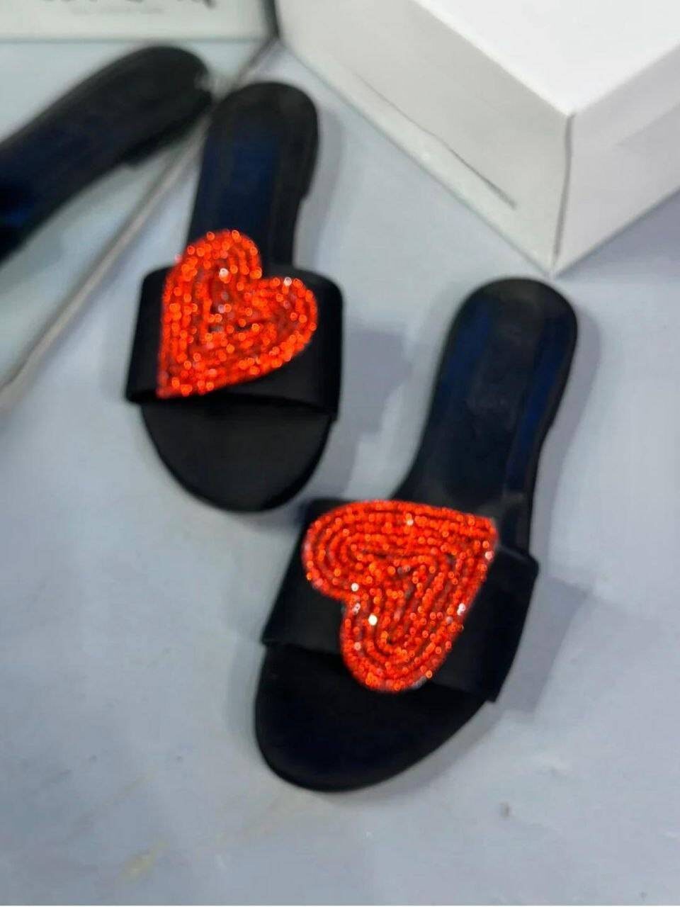 JOVE BLACK SLIPPER WITH RED HEARTS 2 JOVE BLACK SLIPPER WITH RED HEARTS - Image 2