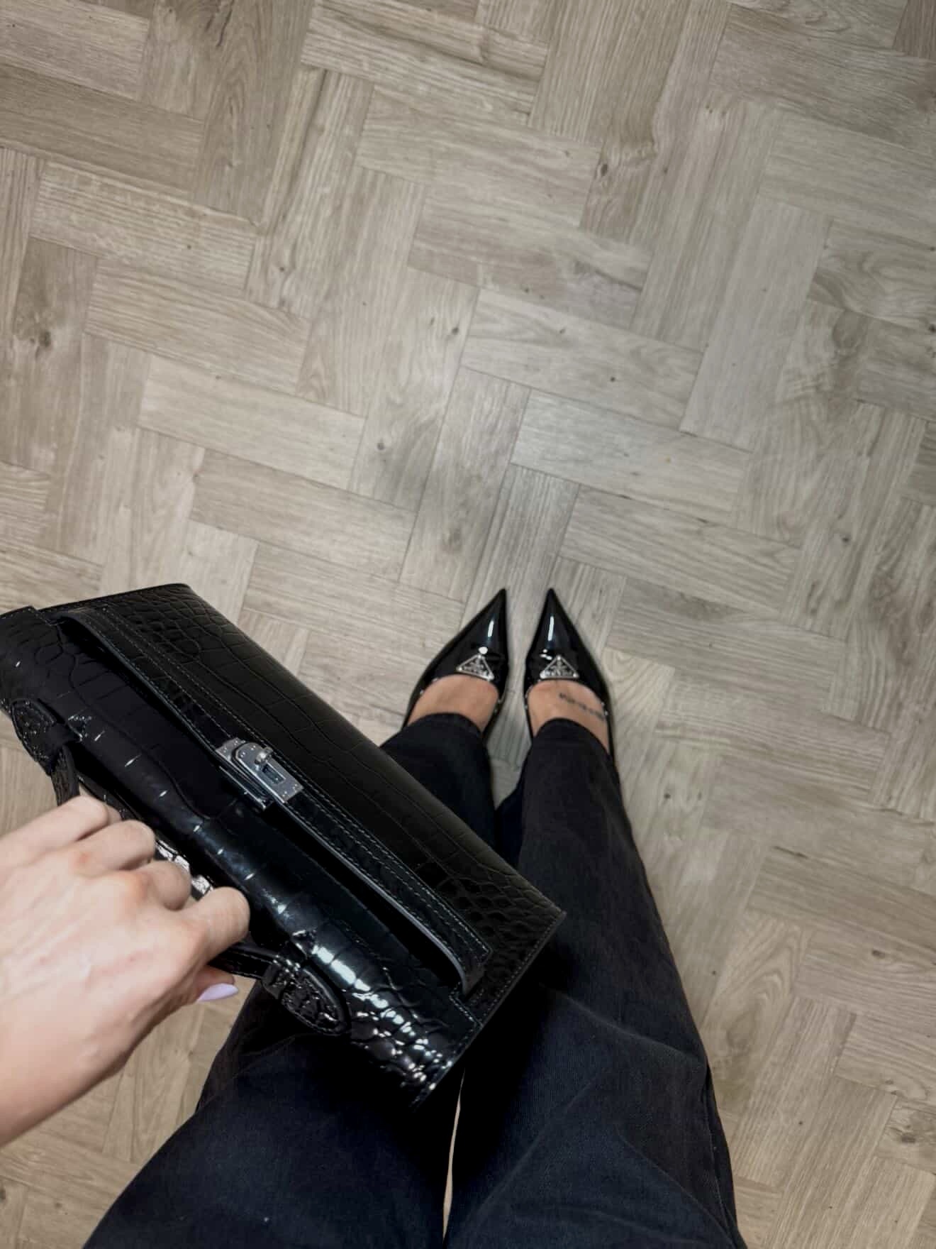 CARYS Black Bag With Silver Hardware